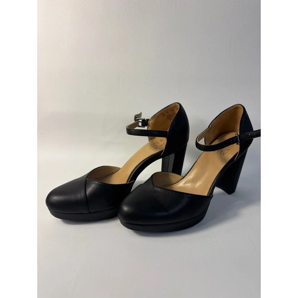 Naturalizer sandal closed